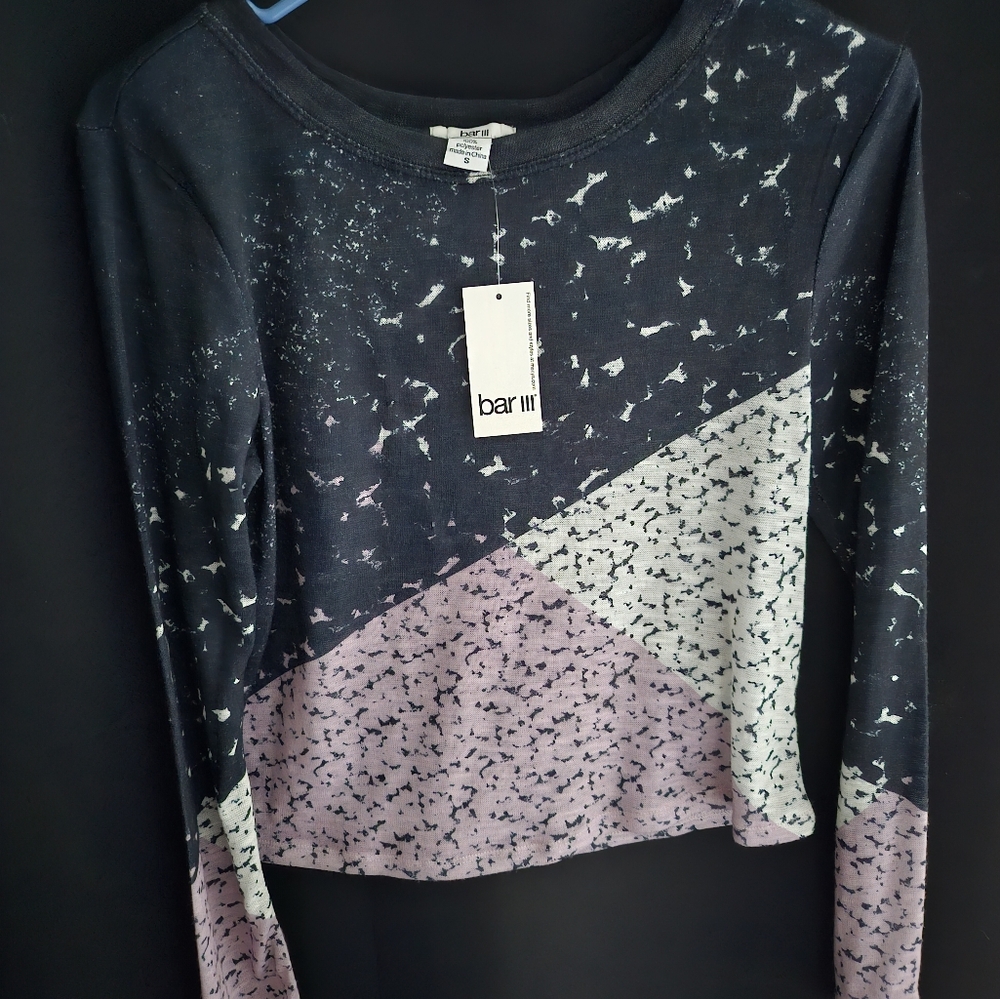 BAR III Stylish Black and Pink Patterned Longsleeve NWT